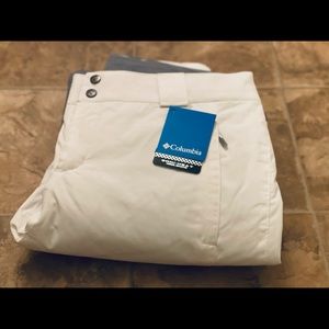 Sold! Women’s Columbia Ski Pants